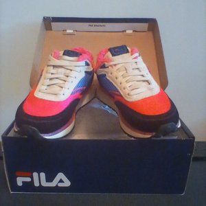 NWB FILA Reno shoes